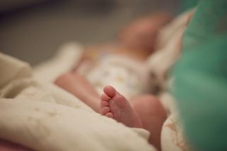Nižší porodnost nemusí znamenat problém: Podle studie tak vzniká prostor pro kvalitnější život